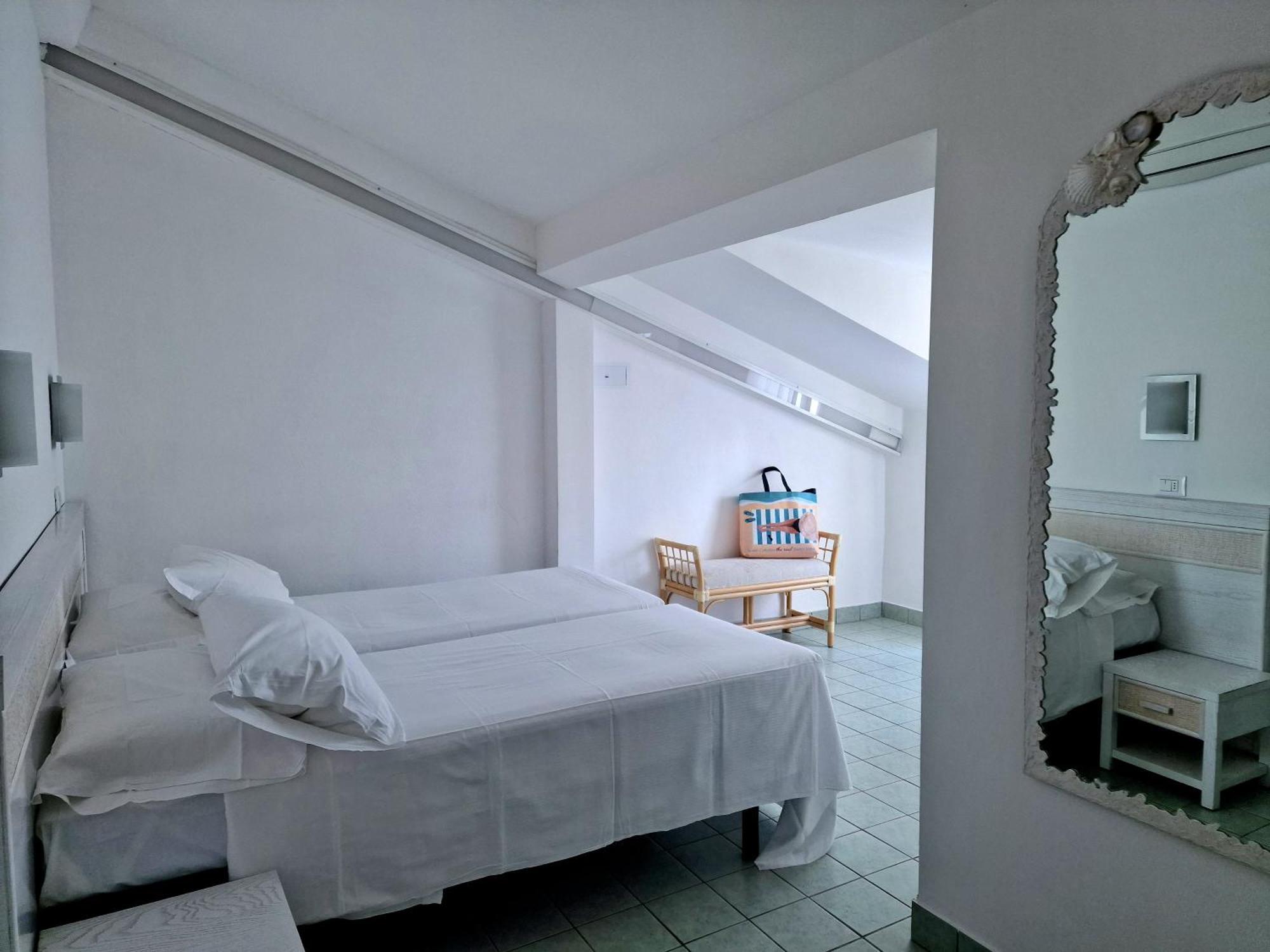 Luxor Beach Boutique Hotel Cattolica Exterior foto
